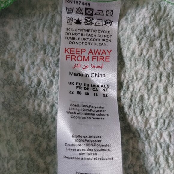 Prettylittlething Plus Floral Puff Sleeve Ruched Side Split Midi Dress Size 18 - Picture 2 of 8